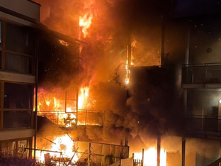 Brand in Tiroler Wohnanlage durch Feuerwerksbatterien