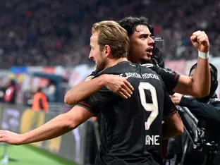 Bayern gewinnt in Leipzig 5:1, Dortmund mit Last-Minute-Sieg