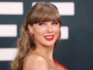 Taylor Swift toppt erneut die internationalen Verkaufscharts