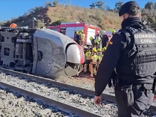 Zugsunglück in Spanien: Mindestens 40 Tote