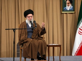 Irans Führer verurteilt Proteste