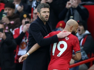 Gelungenes Carrick-Debüt: Manchester United schlägt City 2:0