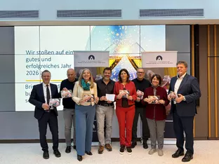 Miteinander für ein Alter in Würde