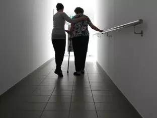Pflegeeinstufung: Mehrheit sagt Nein zur Verkürzung der Wartezeiten