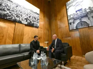 Stocker reist "bald" in Ukraine - Telefonat mit Selenskyj