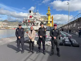 Spaniens Polizei beschlagnahmt zehn Tonnen Kokain auf Schiff