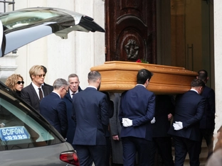 Italiener verabschieden sich von Modepapst Valentino