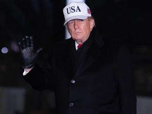 Laut Trump weitere US-Flotte Richtung Iran unterwegs