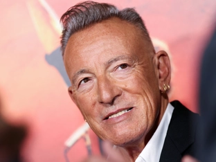 Minneapolis: US-Rockstar Bruce Springsteen sang Protestlied