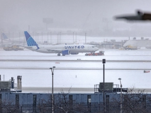 Wintersturm trifft USA hart: Stromausfälle und eisige Kälte