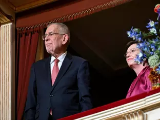 Opernball glänzt mit Bundespräsident und Vizekanzler