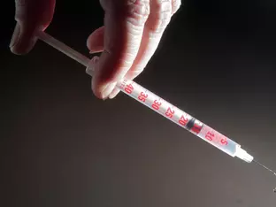 Dieb auf der Flucht stach Jugendlichem mit Spritze ins Bein