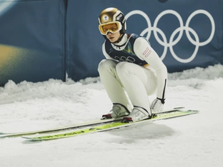 Embacher auf Normalschanze Siebenter - Gold an Raimund