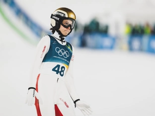 Eder springt von Normalschanze zu Blech - Gold an Ström