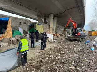 Aufräumarbeiten am Eisack südlich der Reschenbrücke