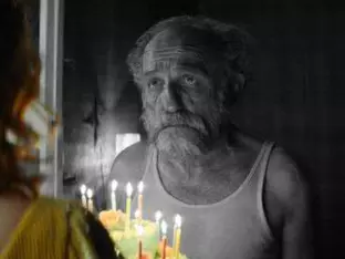 "Sie glauben an Engel, Herr Drowak?": Markovics macht auf