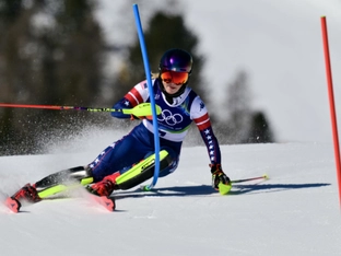 Shiffrin im Olympia-Slalom auf Gold-Kurs - ÖOC-Asse zurück