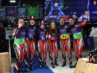 Österreichs Team-Staffel rodelt hinter Deutschland zu Silber