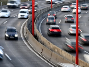 2025 wuchs der Pkw-Bestand in Österreich um 54.208