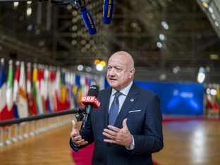 Stocker empfängt Babiš in Wien