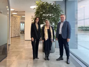 Volksbank spendet ein neues Elektroauto in Treviso