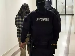 Angeklagter IS-Anhänger kaufte jungen Gleichgesinnten Waffen