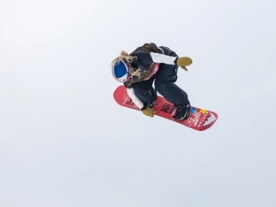 Snowboarderin Gasser in Flachau Slopestyle-Zweite