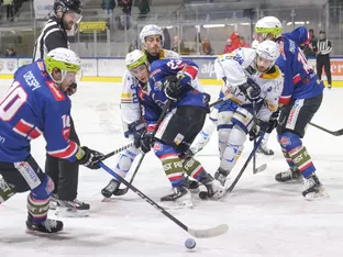 Ritten verliert und kämpft am Donnerstag gegen das Saisonaus