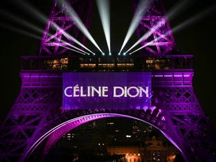 Céline Dion kündigt nach Krankheitspause Bühnen-Comeback an