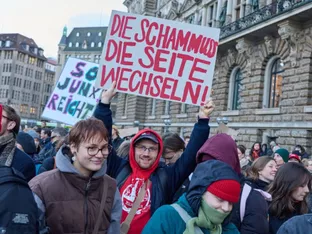 Sporrer und Holzleitner im Kampf gegen digitale Gewalt