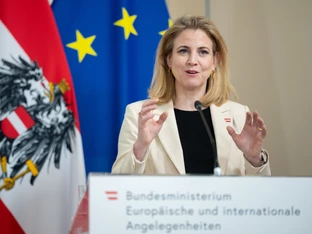 Meinl-Reisinger in Zagreb: EU-Erweiterung und Öl-Streit