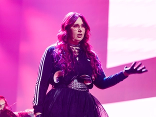 Sängerin Päm ist laut und stellte ihr neues Album vor