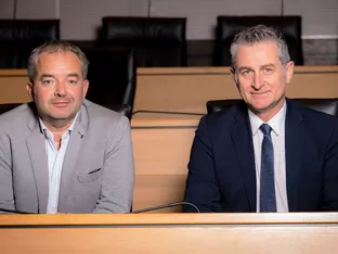 Team K: Bildungsomnibus vorab versenkt