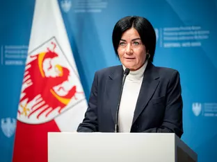 Mair: "Knoll inszeniert sich mit falschen Fakten als Samariter"