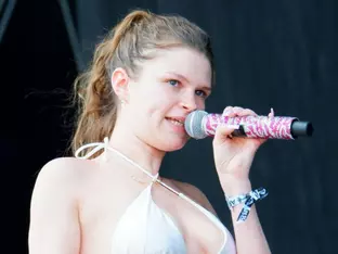 Ikkimel besingt in neuem Song "Kink" sexuelle Vorlieben