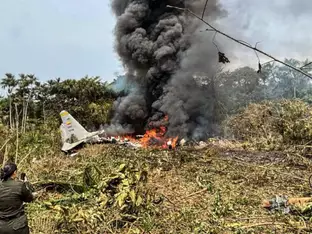 Acht Tote bei Absturz von kolumbianischem Militärflugzeug