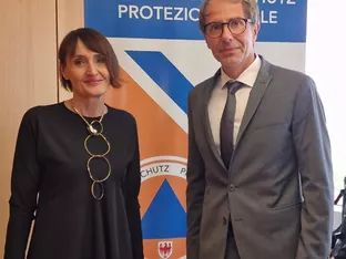 Regierungskommissärin besucht Agentur für Bevölkerungsschutz