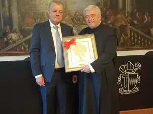 Brückenbauer und Botschafter der Harmonie 