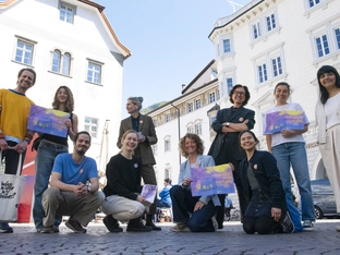 Kleidung reparieren, das System revolutionieren