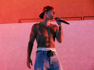 Bieber überraschte Eilish bei Coachella
