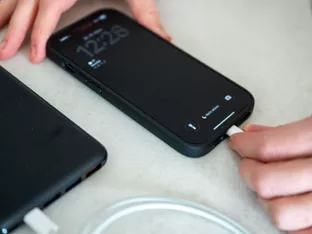 Nachladen! So findet man die richtige Powerbank