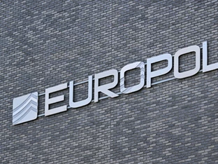 Zelle von Balkanmafia mithilfe Österreichs ausgehoben