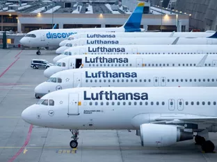 Flugbegleiter der Lufthansa streiken am Freitag