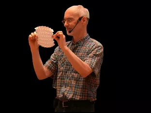 Mathematik trifft Origami: Vom Auto-Airbag bis zu Stents im Herzen