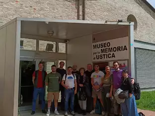 Erinnerungskultur als Grundlage wirksamer Extremismusprävention