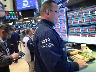 US-Behörde prüft verdächtige Öl-Wetten vor Iran-Kurswechsel