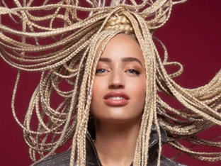 Frankreichs ESC-Kandidatin Monroe