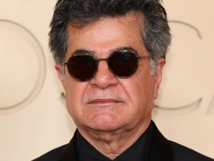 Regisseur Panahi trotz Haftdrohung zurück im Iran