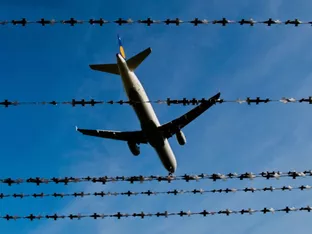 3.600 Flüchtlinge verließen Österreich heuer wieder