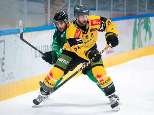 Laibach wehrt den ersten Matchpuck ab